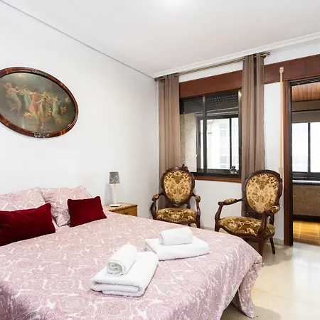 Home2book Spacious Classic Design Apto Sc Center Apartment
